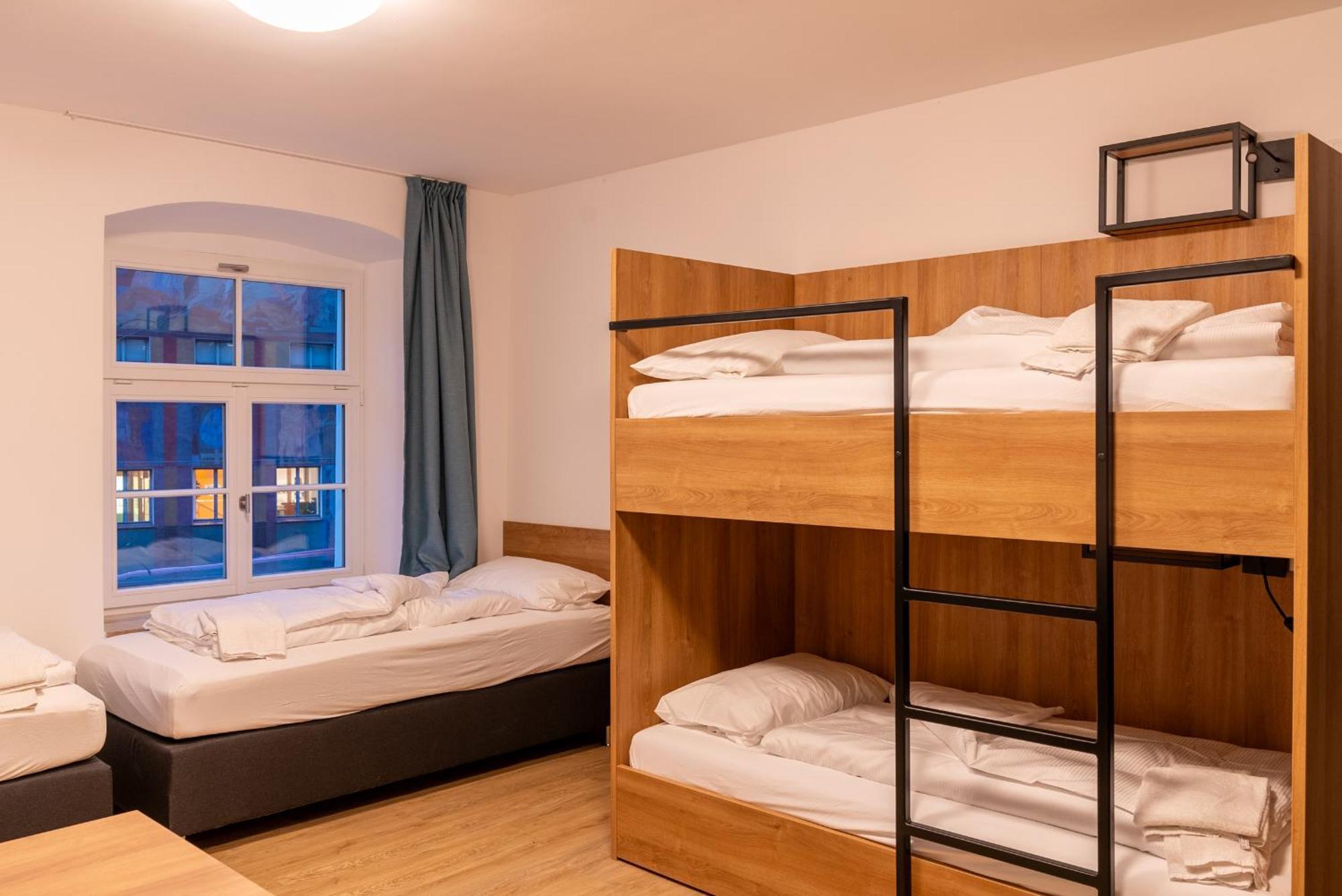 Brauhaus-Hotel Koenig Von Flandern Augsburg Bagian luar foto